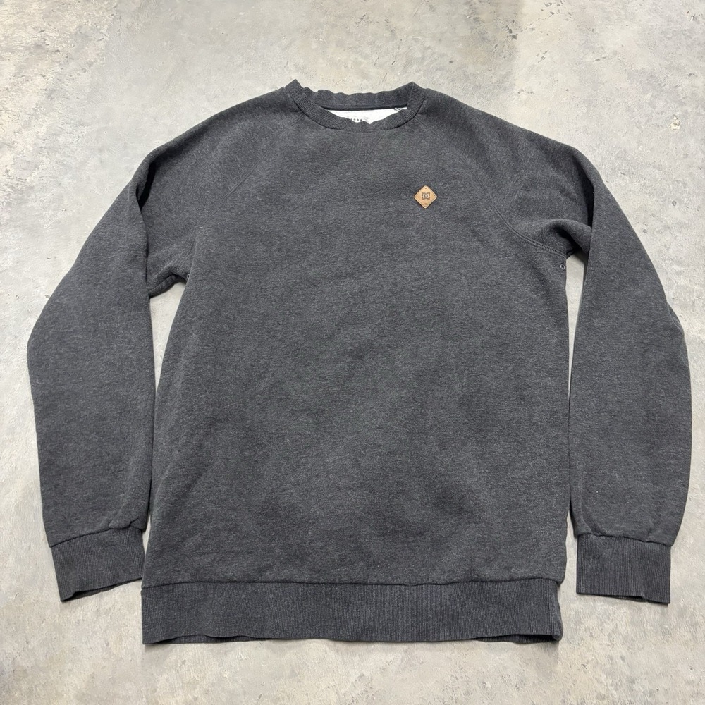 DC Crewneck Sweater Gray Men's Size XL Casual Comfy Pullover‎